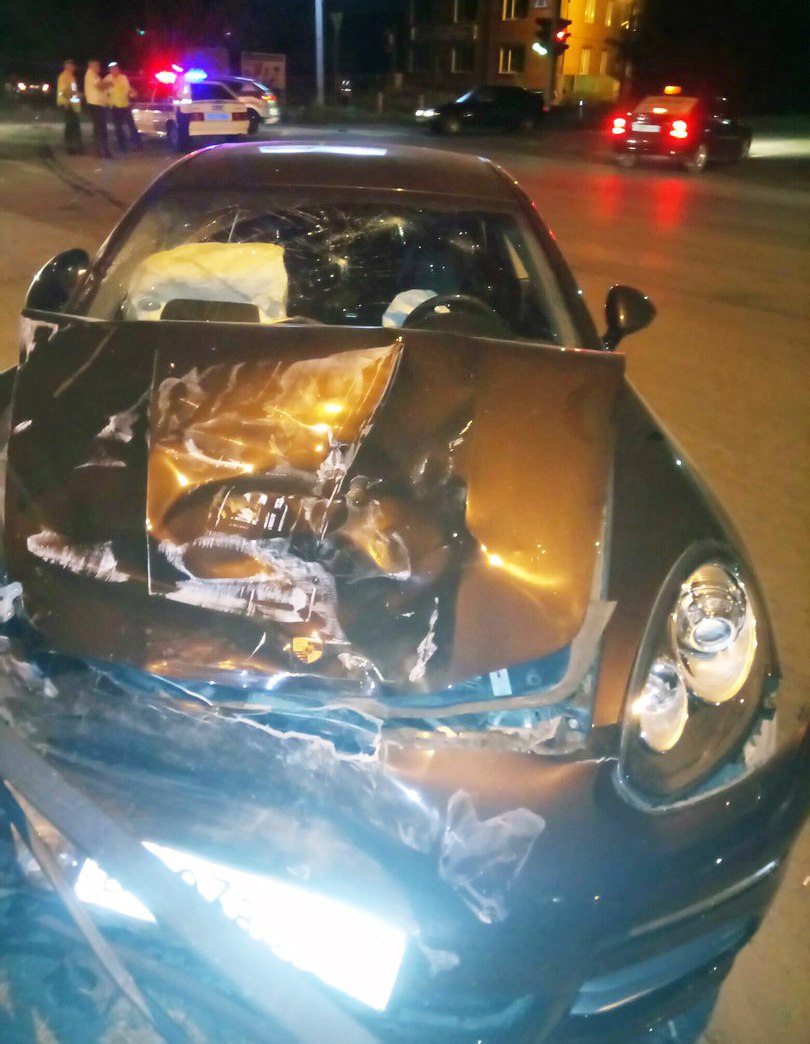Сбежавший с места ДТП водитель Porsche Panamera сам сдался полиции